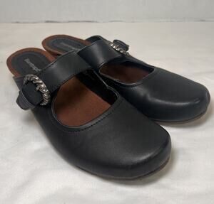 BareTraps Luna Clogs Women’s Size 9.5M Black Slip-On Mules Comfort Shoes Buckle